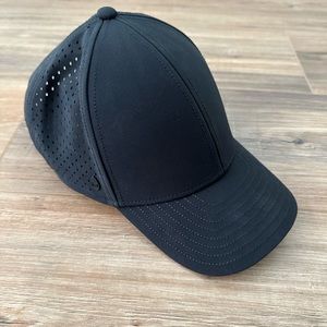 Melin hat black size small